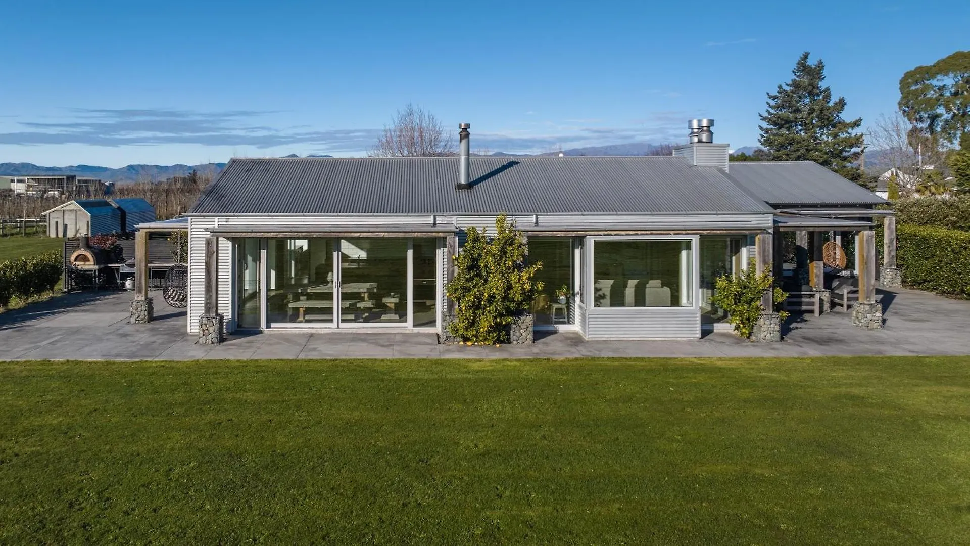 Rapaura Vineyard Escape - Blenheim Retreat Villa