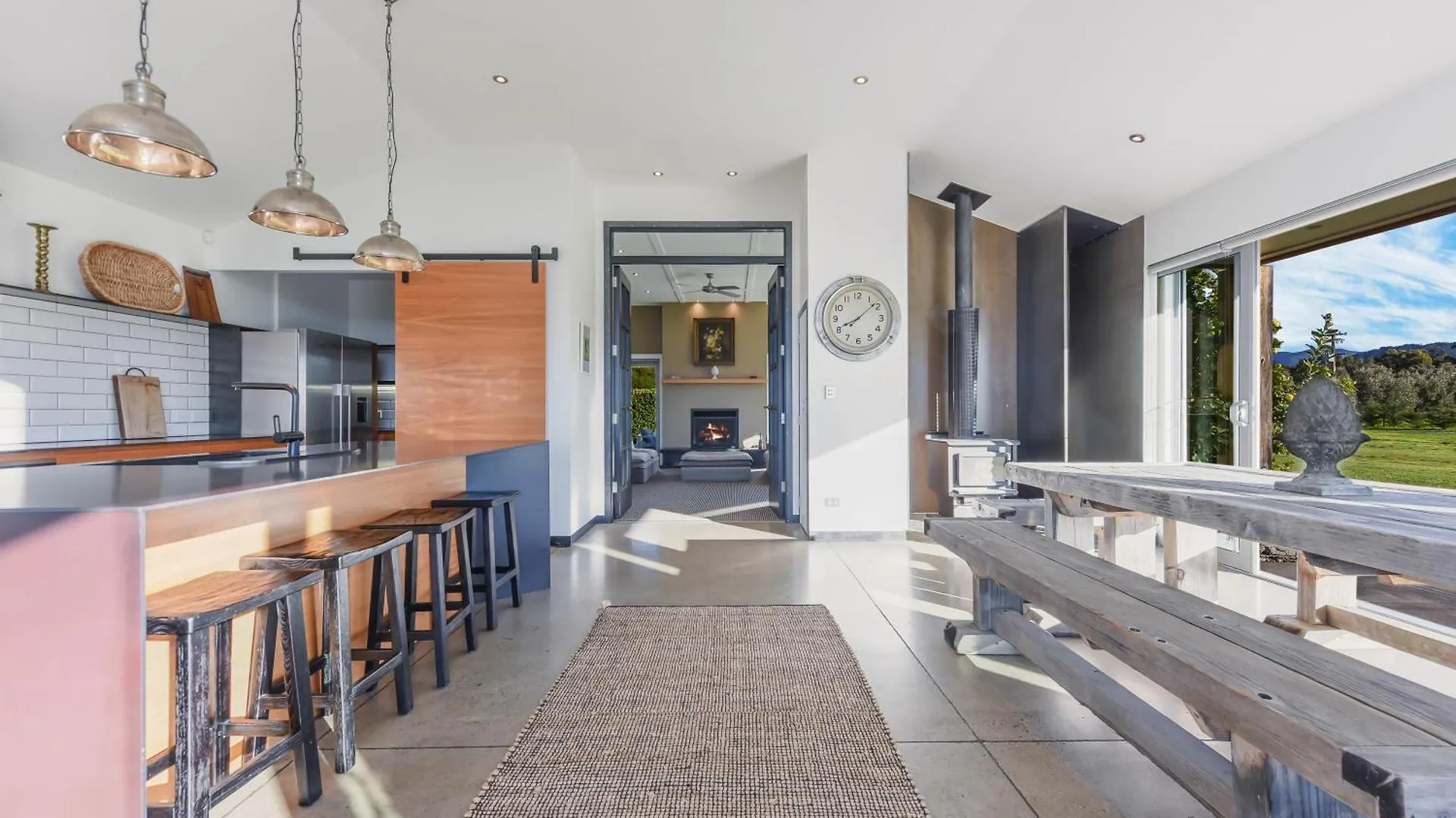 Rapaura Vineyard Escape - Blenheim Retreat Villa
